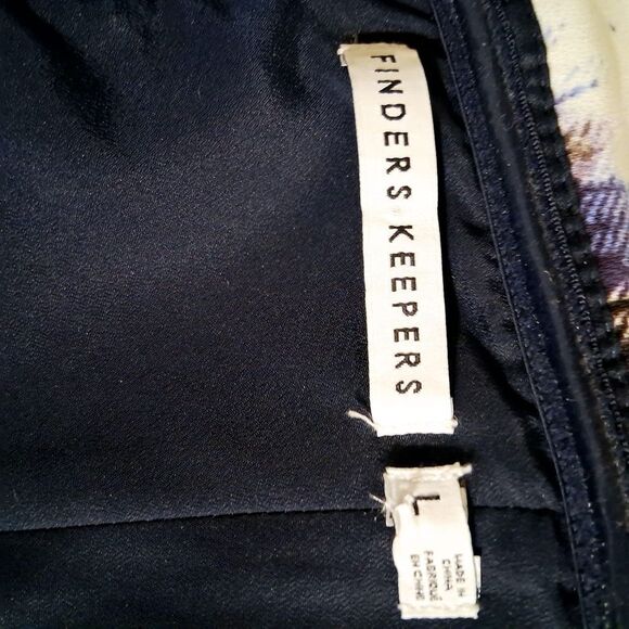 Finders Keepers Certain Romance Floral Dress Size Large - Picture 10 of 11